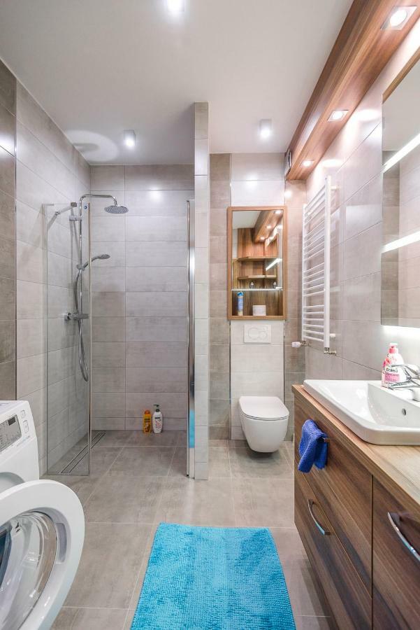 Apartament 48M W Centrum Grojca Grojec  エクステリア 写真